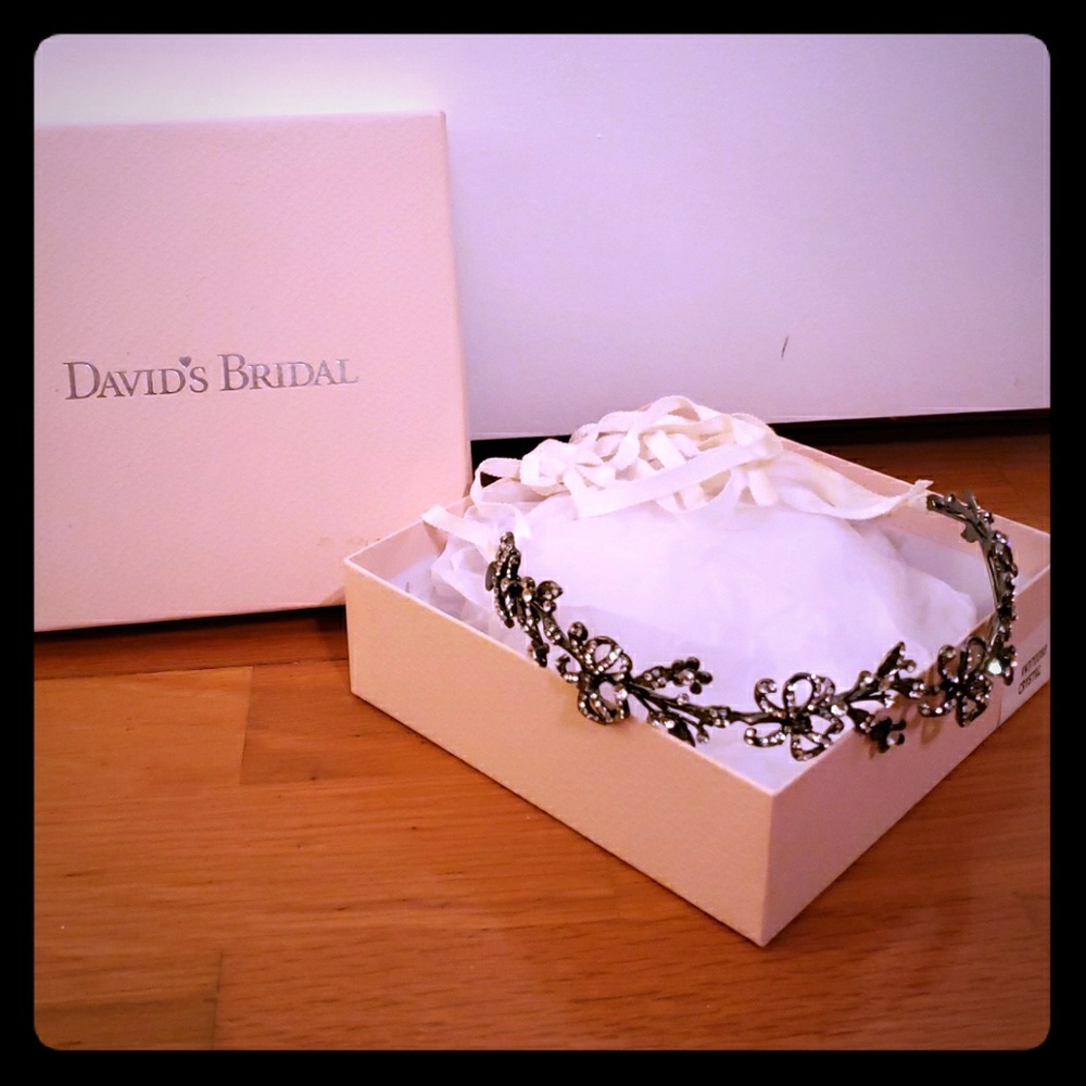 Vera Wang Crystal Tiara